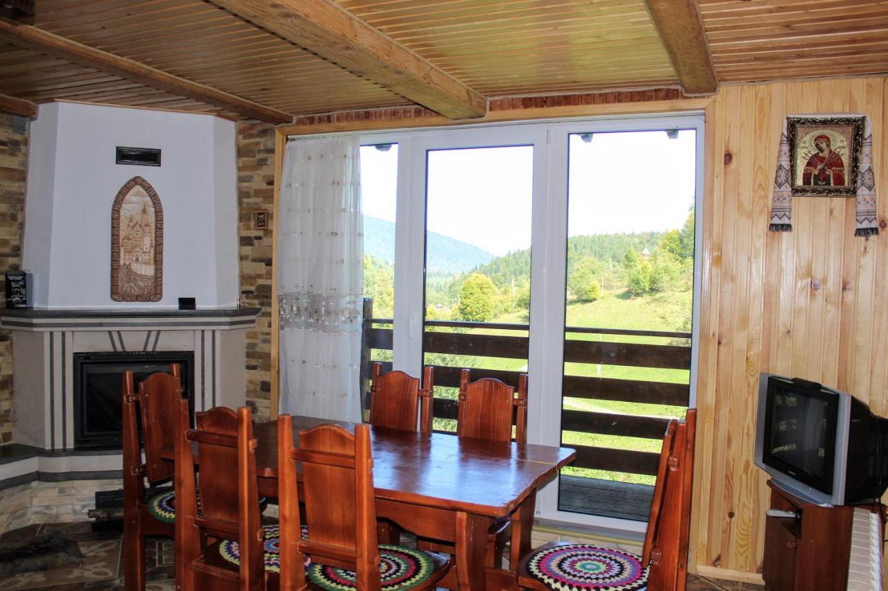 Karpatske Shale Villa Yaremche Bagian luar foto