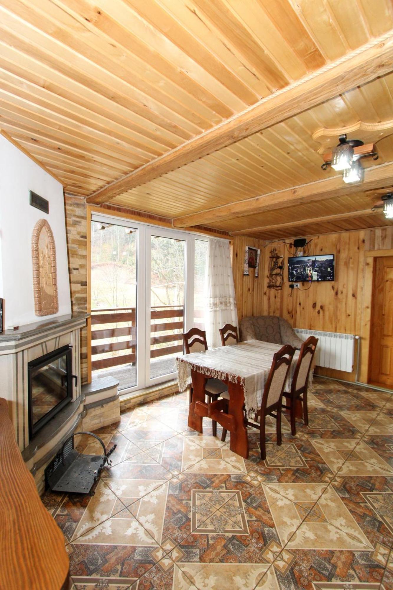 Karpatske Shale Villa Yaremche Bagian luar foto